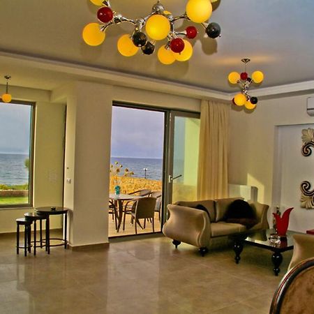 Sea View Beachfront Villa Peri Goúves Eksteriør bilde