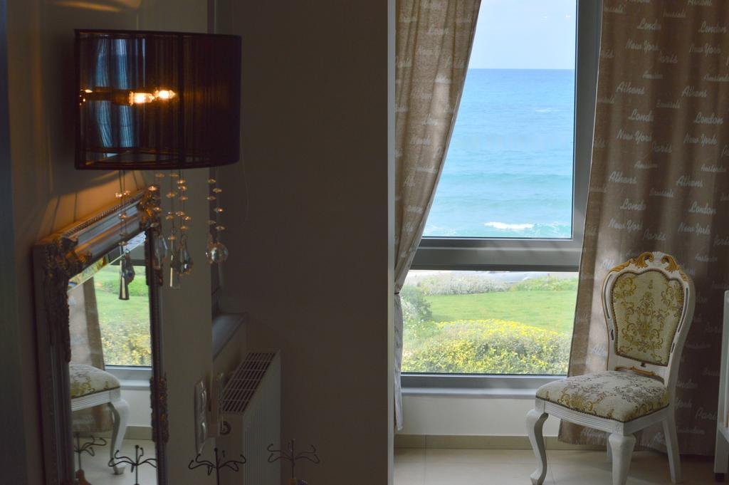 Sea View Beachfront Villa Peri Goúves Eksteriør bilde