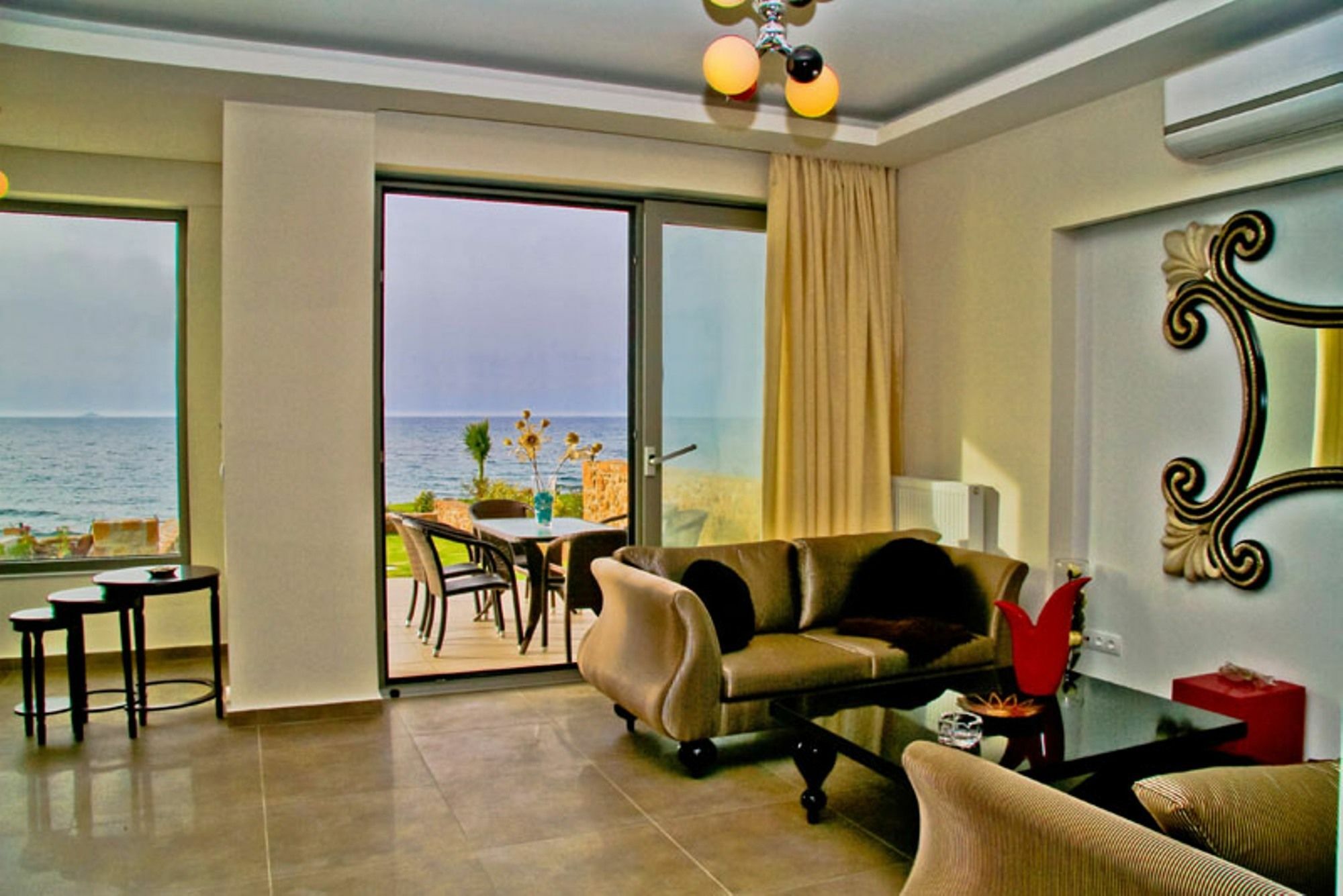 Sea View Beachfront Villa Peri Goúves Eksteriør bilde